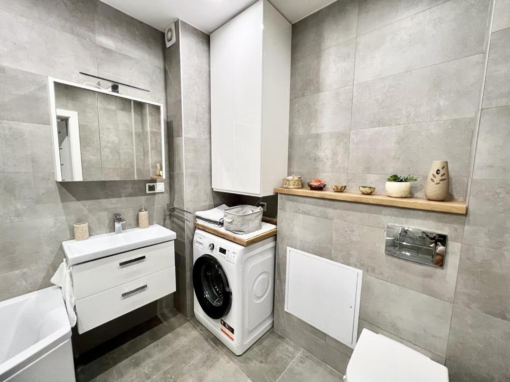 Apartament Przy Kopalni Srebra タルノフスキェ・グルィ エクステリア 写真