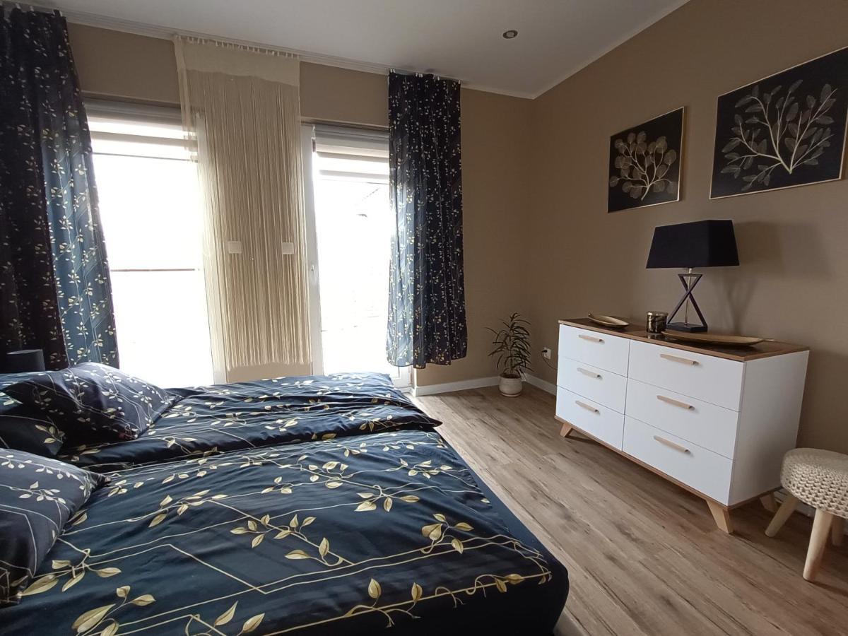 Apartament Przy Kopalni Srebra タルノフスキェ・グルィ エクステリア 写真