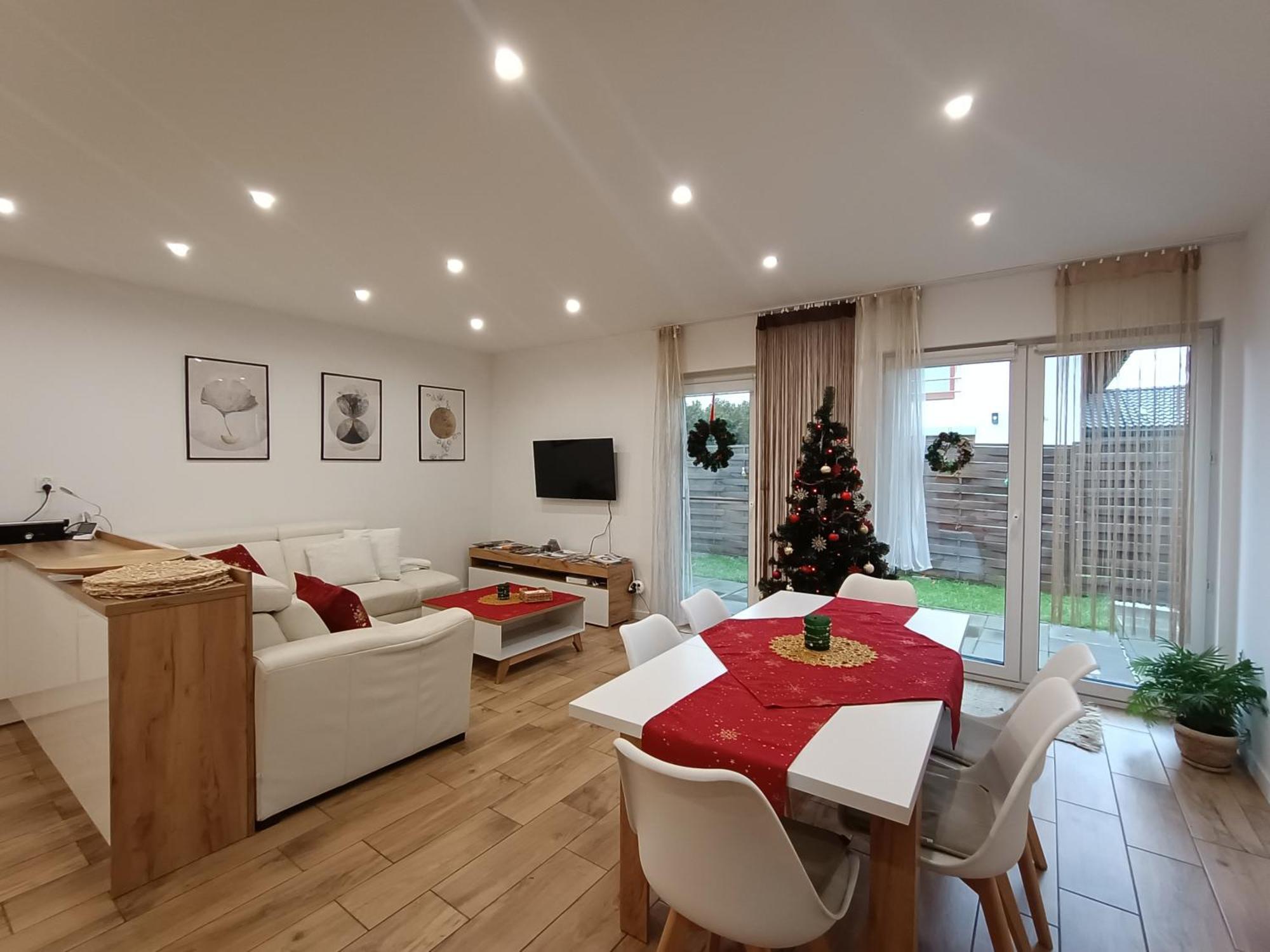 Apartament Przy Kopalni Srebra タルノフスキェ・グルィ エクステリア 写真